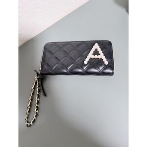 CLAIRE'S QUILTED FAUX LEATHER PEARL INITIAL "A" WRISTLET CARD WALLET